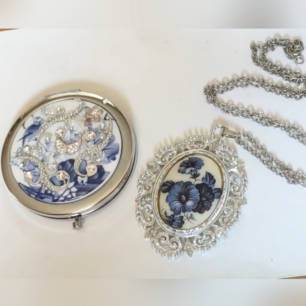 18th Century Style Vintage Compact Mirror Embellished - Picture 14 of 17